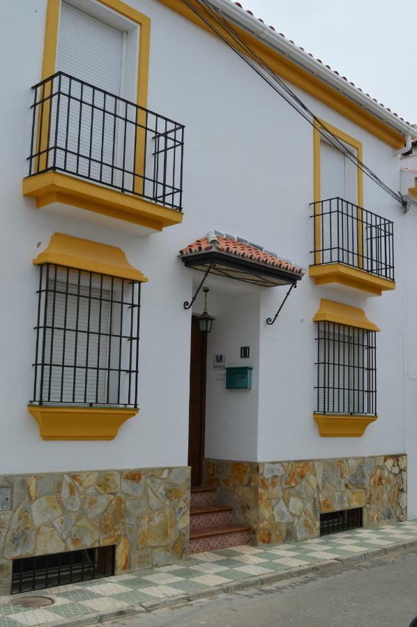 Villa Remedios Cuevas del Becerro Bagian luar foto